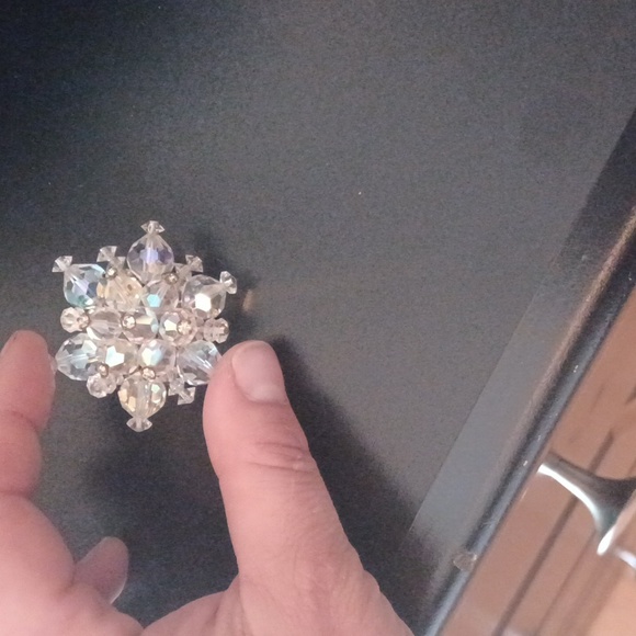 Swarovski Crystal Brooch - Picture 3 of 4